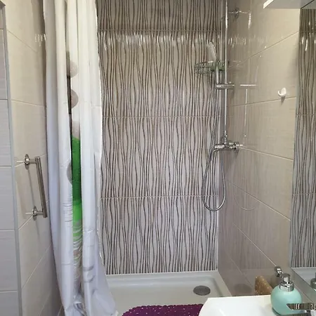 Seventh Heaven 2 Apartment *